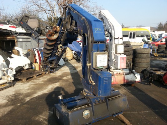 DH SUPER 3000 AUGER CRANE