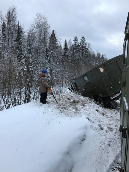 5. Вид с другой стороны, видно как глубоко зарылась