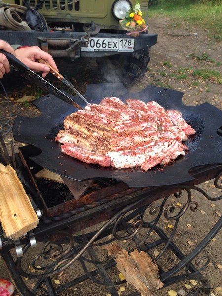 Мясо на баране Ладога 15 Сентября 2017 г..jpg