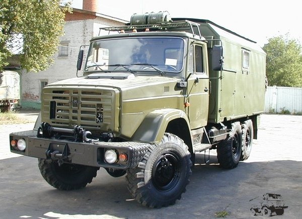 zil-4334-04.jpg